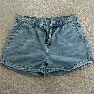 American Eagle Cuffed Denim Mom Shorts